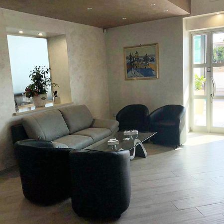 Hotel Il Veliero Torre San Giovanni Buitenkant foto