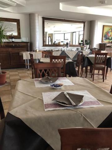 Hotel Il Veliero Torre San Giovanni Buitenkant foto