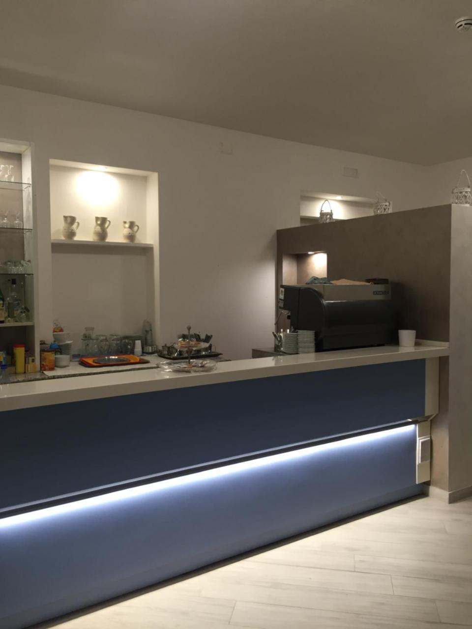 Hotel Il Veliero Torre San Giovanni Buitenkant foto